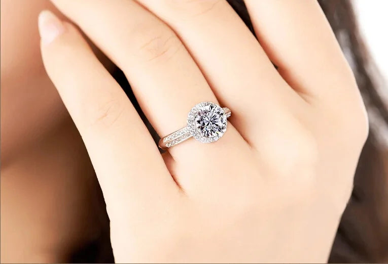 Circular Zircon Copper Open Ring for Women – Sparkling Adjustable Fashion Ring
