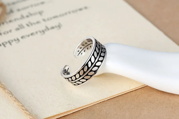 Retro Vintage Open Ring for Women – Invisible Setting Wedding & Engagement Silver Ring